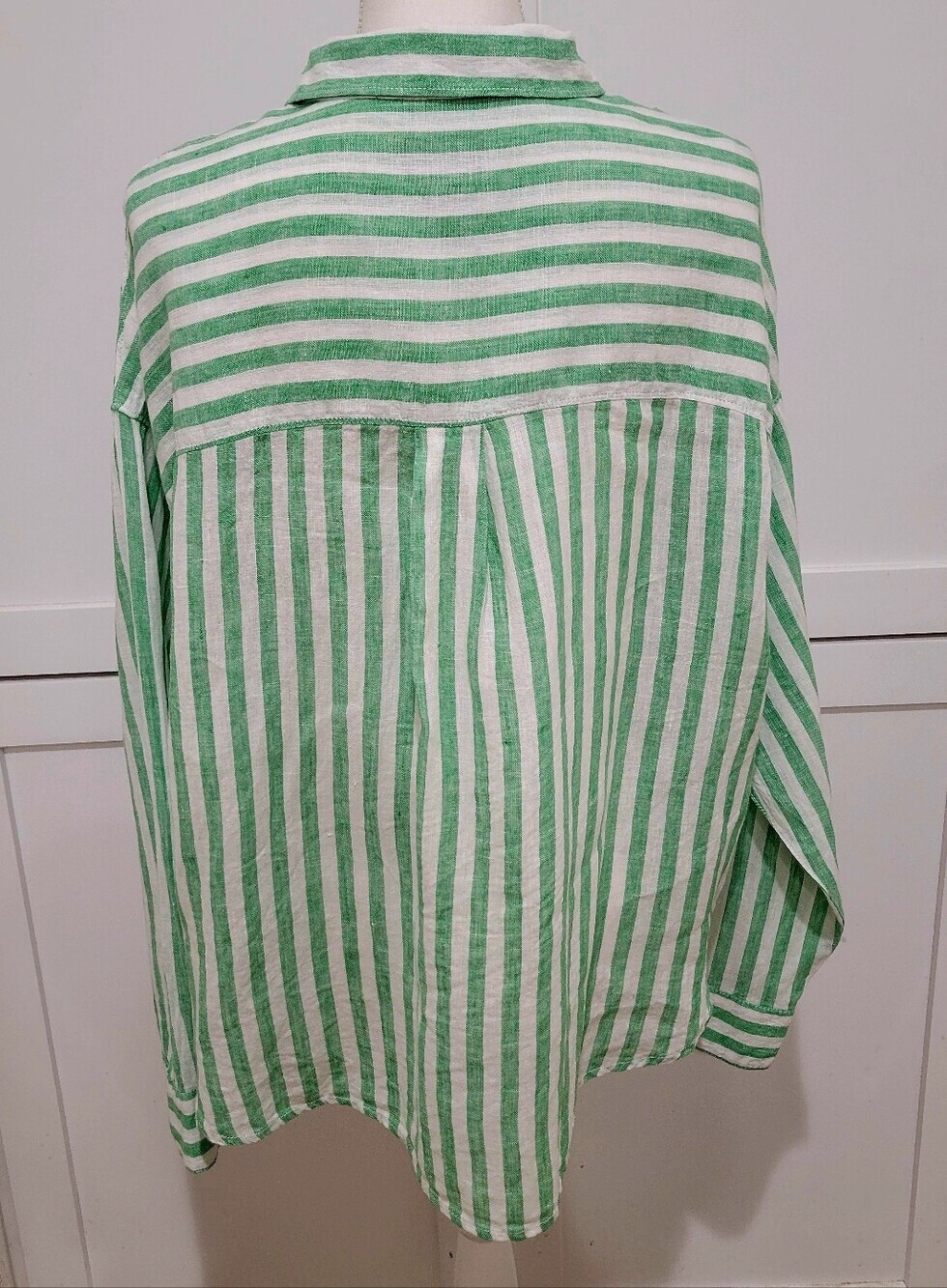 Nicole Miller 100% Linen Green & White Striped Button-Up Blouse | Size Large - Picture 5 of 7